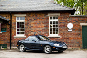 2000 Mazda MX-5