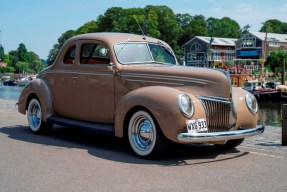 1939 Ford DeLuxe