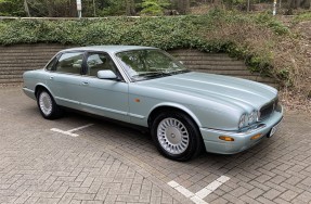 2000 Jaguar XJ8