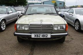 1984 Mercedes-Benz 200