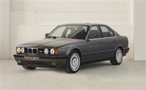 1989 BMW M5