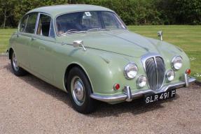 1968 Daimler V8 250