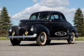 1940 Ford DeLuxe