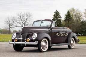 1940 Ford DeLuxe