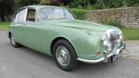 1968 Daimler V8 250