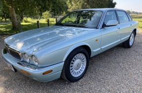 2000 Jaguar XJ8