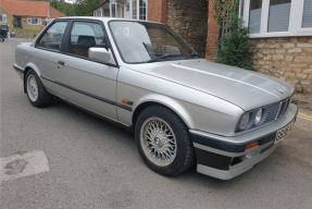 1990 BMW 318is