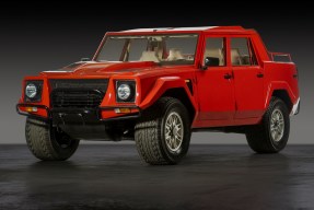 1991 Lamborghini LM002