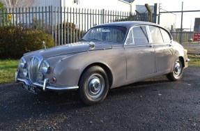 1969 Daimler V8 250