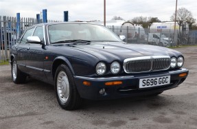 1998 Daimler V8