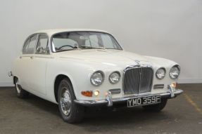 1967 Jaguar 420