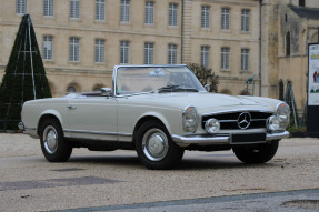 1966 Mercedes-Benz 230 SL