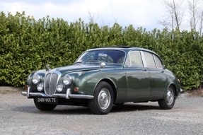 1968 Daimler V8 250