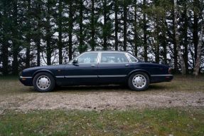 1999 Daimler V8