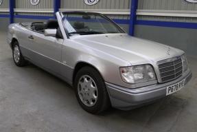 1996 Mercedes-Benz E 220