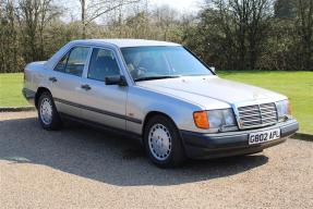 1989 Mercedes-Benz 260E