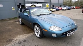 2000 Jaguar XK8