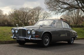 1967 Jaguar 420