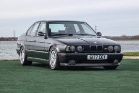 1990 BMW M5