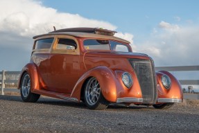 1937 Ford Custom