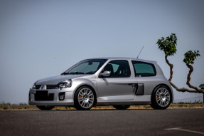 2003 Renault Clio V6