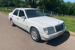 1994 Mercedes-Benz E 220