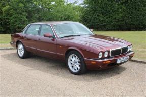 1999 Jaguar XJ8