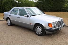 1993 Mercedes-Benz 320E