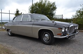 1969 Jaguar 420