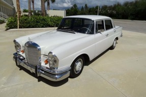 1965 Mercedes-Benz 220 S