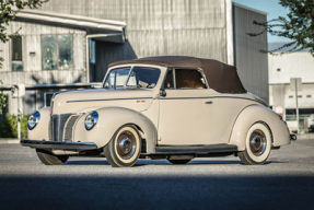 1940 Ford DeLuxe