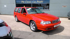  Volvo V70