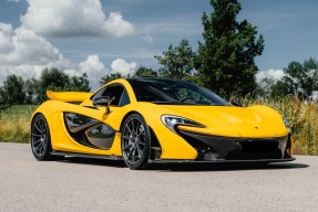 2015 McLaren P1