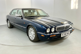 1998 Daimler Super V8