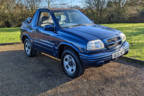 2000 Suzuki Grand Vitara