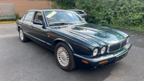 1999 Jaguar XJ8