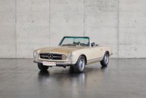 1966 Mercedes-Benz 230 SL