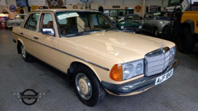 1982 Mercedes-Benz 200