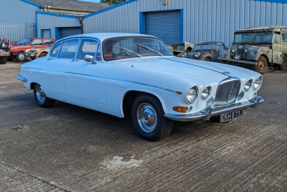 1972 Jaguar 420