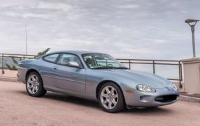 2002 Jaguar XK8