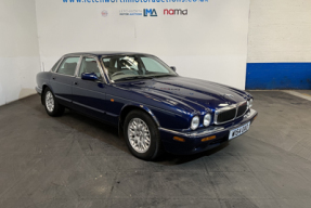 2000 Jaguar XJ8