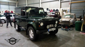 2000 Land Rover Defender