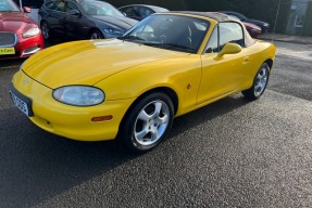 2000 Mazda MX-5