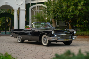 1957 Ford Thunderbird