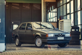 1989 Alfa Romeo 75