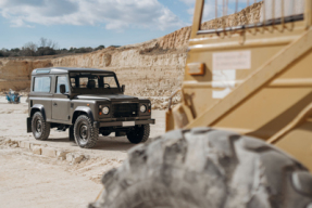 2000 Land Rover Defender