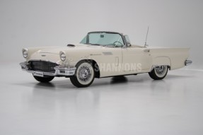 1957 Ford Thunderbird