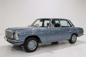 1976 Mercedes-Benz 230