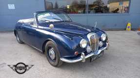 1969 Daimler V8 250