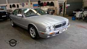 2000 Jaguar XJ8